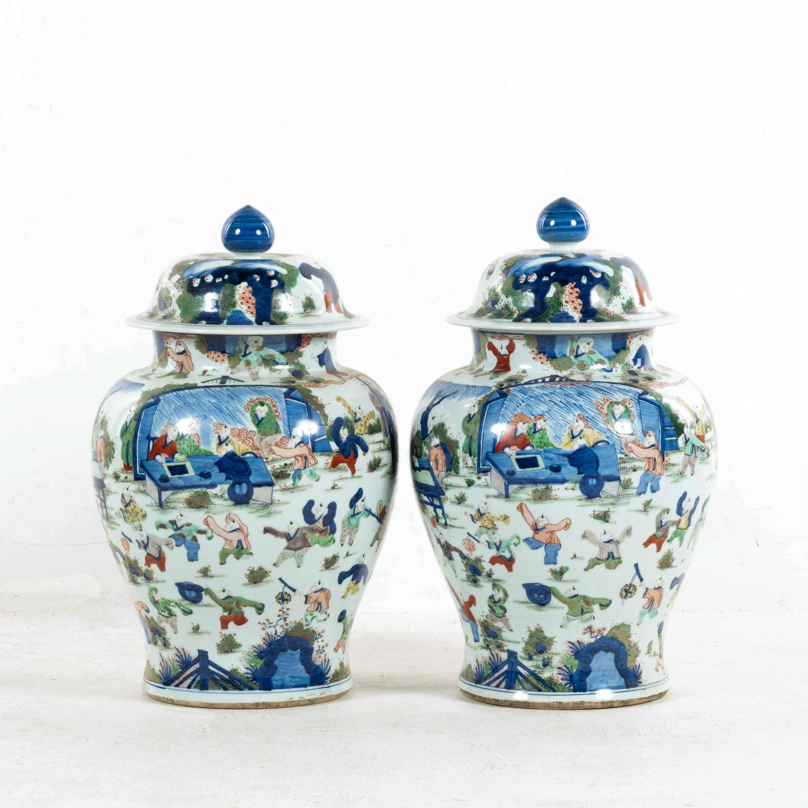 PR. KANGXI WUCAI FIGURINE & LANDSCAPE GENERAL HELMET (1 of 10)