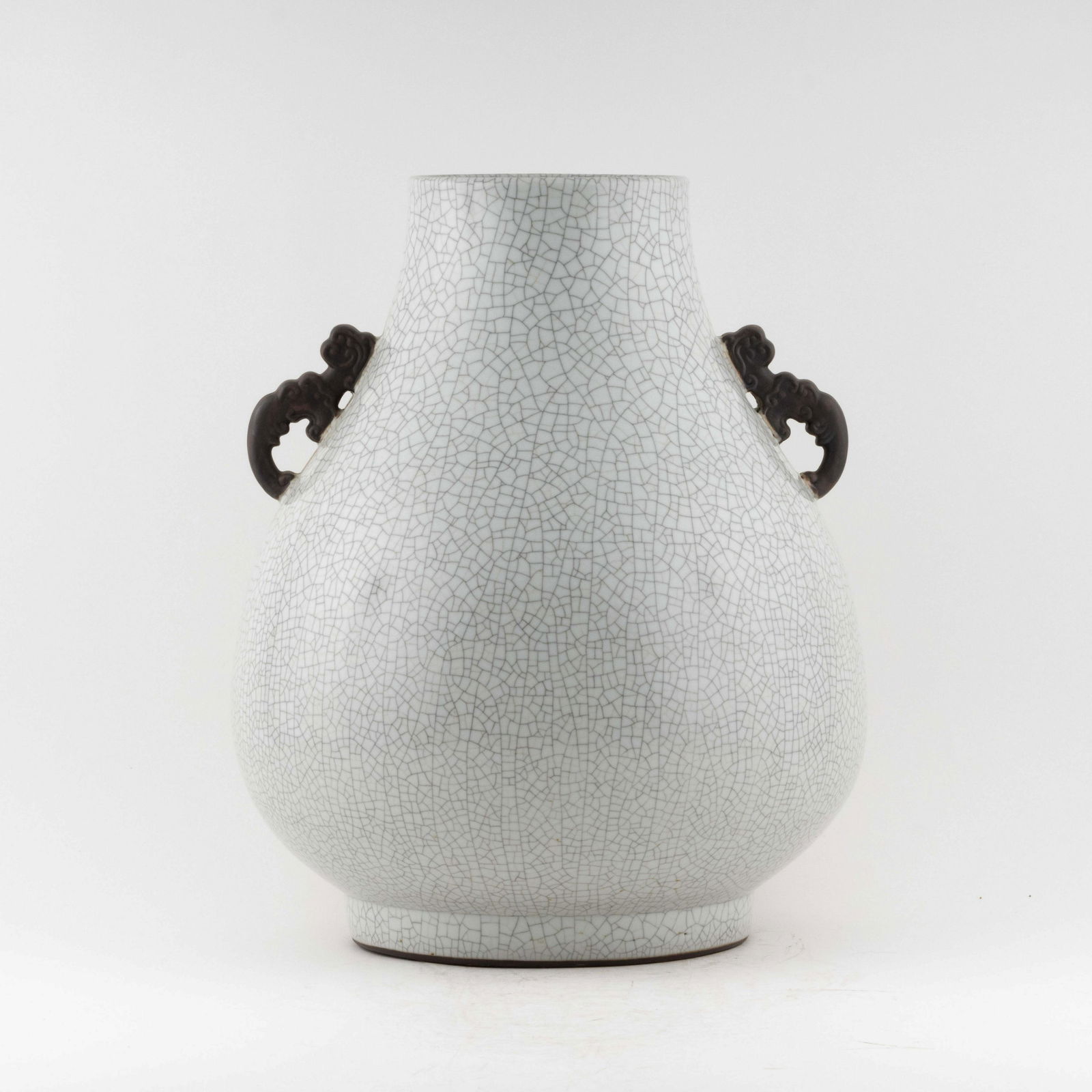 QIANLONG GE TYPE AMPHORA ZUN VASE (1 of 7)