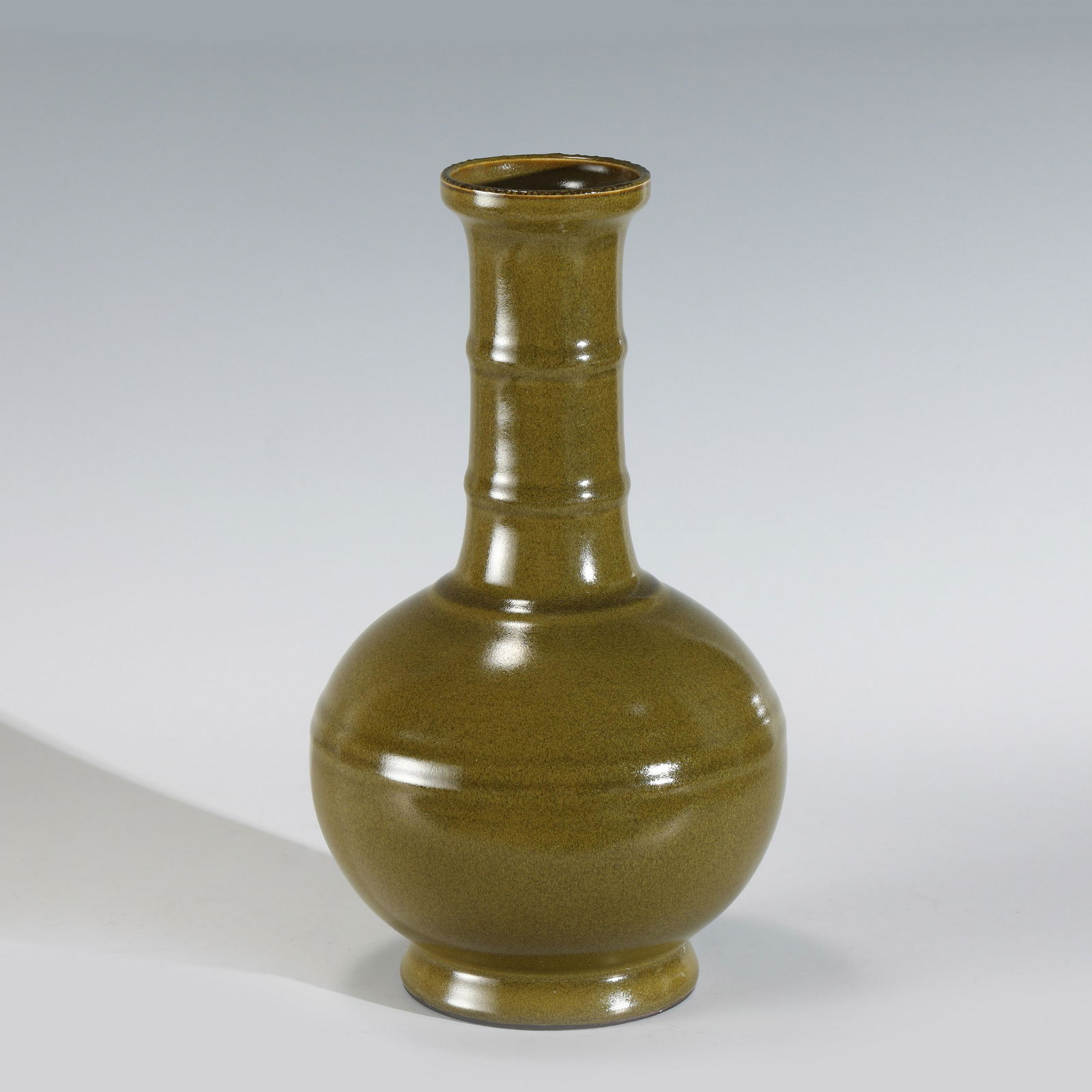 QING QIANLONG TEA DUST GLAZED VASE (1 of 10)