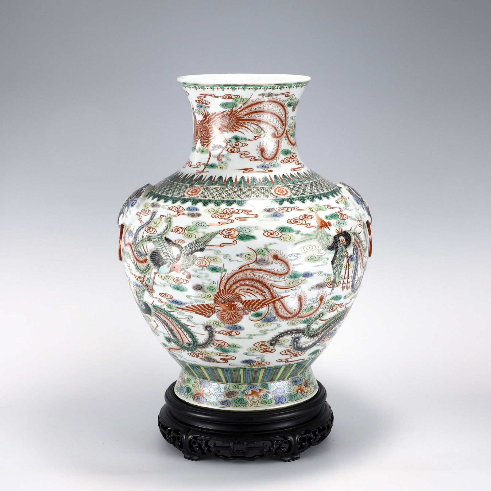 QING QIANLONG WUCAI ZUN VASE ON STAND (1 of 10)