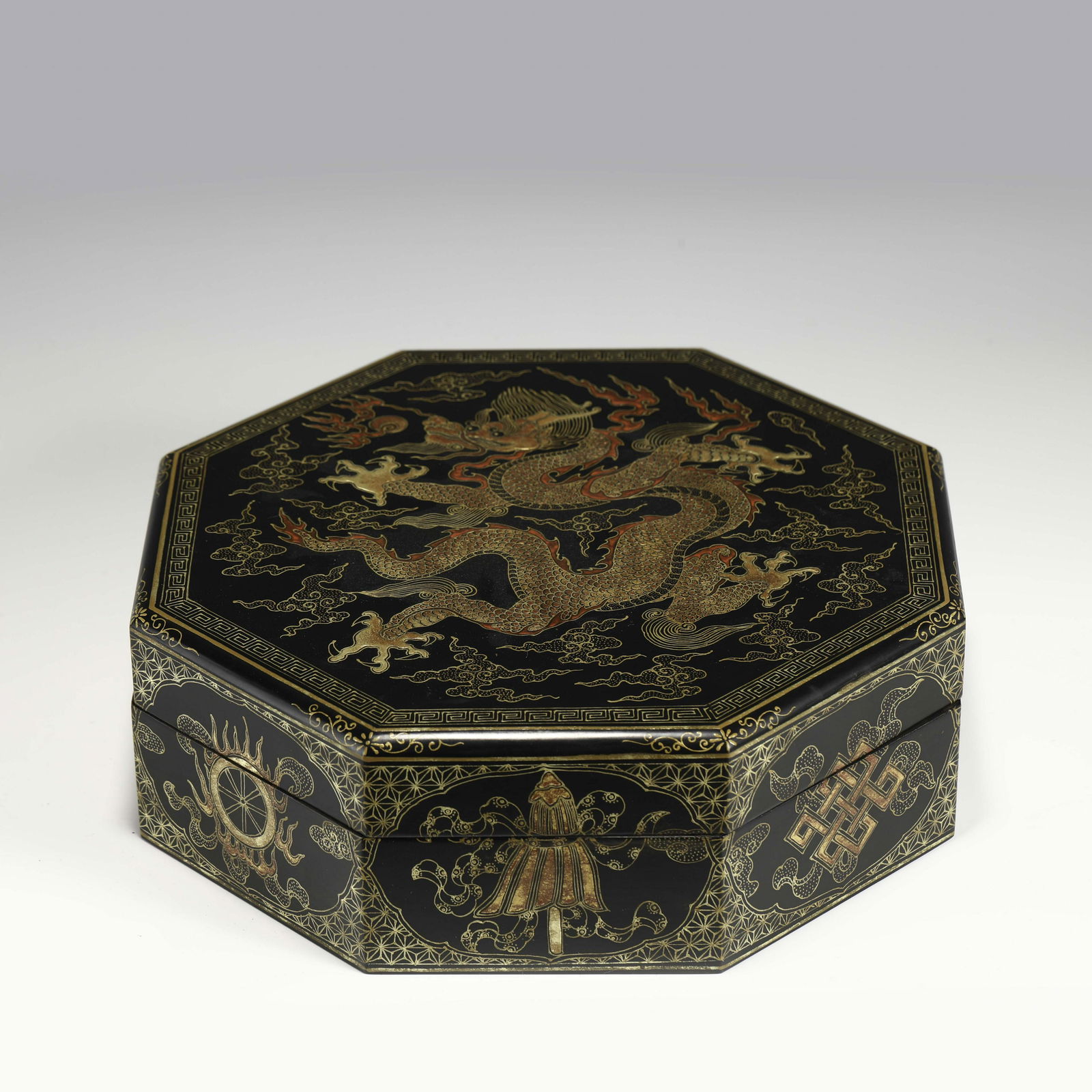 QING LACQUERED & GILT DRAGON BOX (1 of 9)