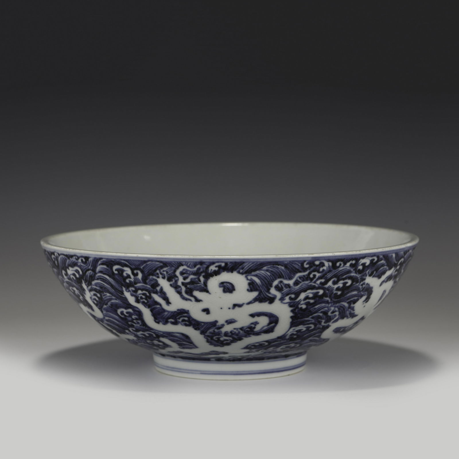 MING XUANDE REVERSED BLUE & WHITE DICE BOWL (1 of 9)