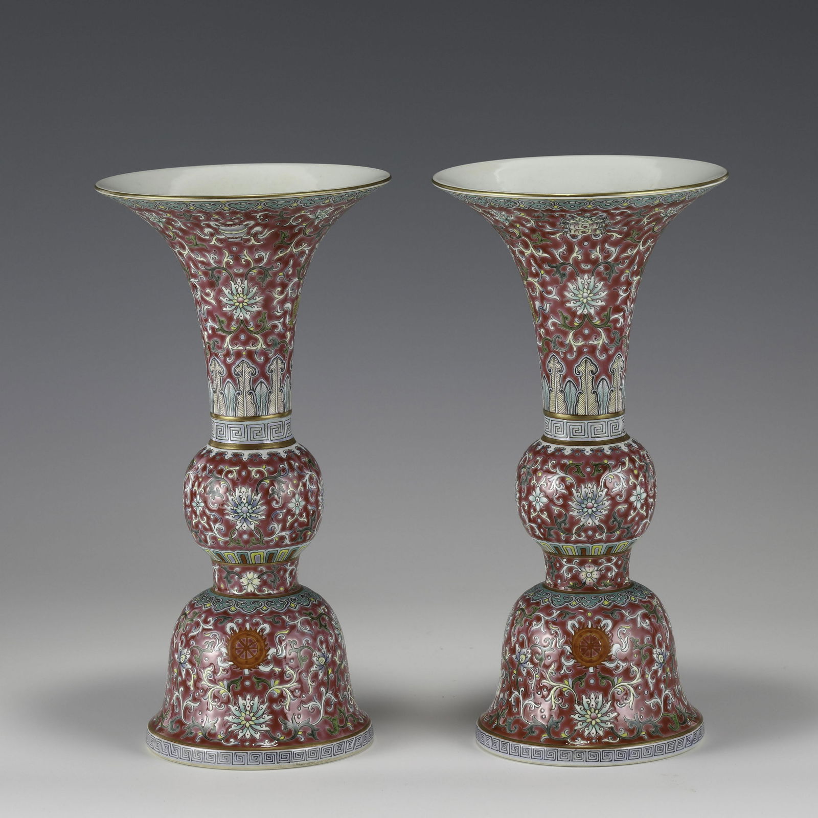 A PAIR OF QIANLONG FAMILLE ROSE GOBLET (1 of 10)