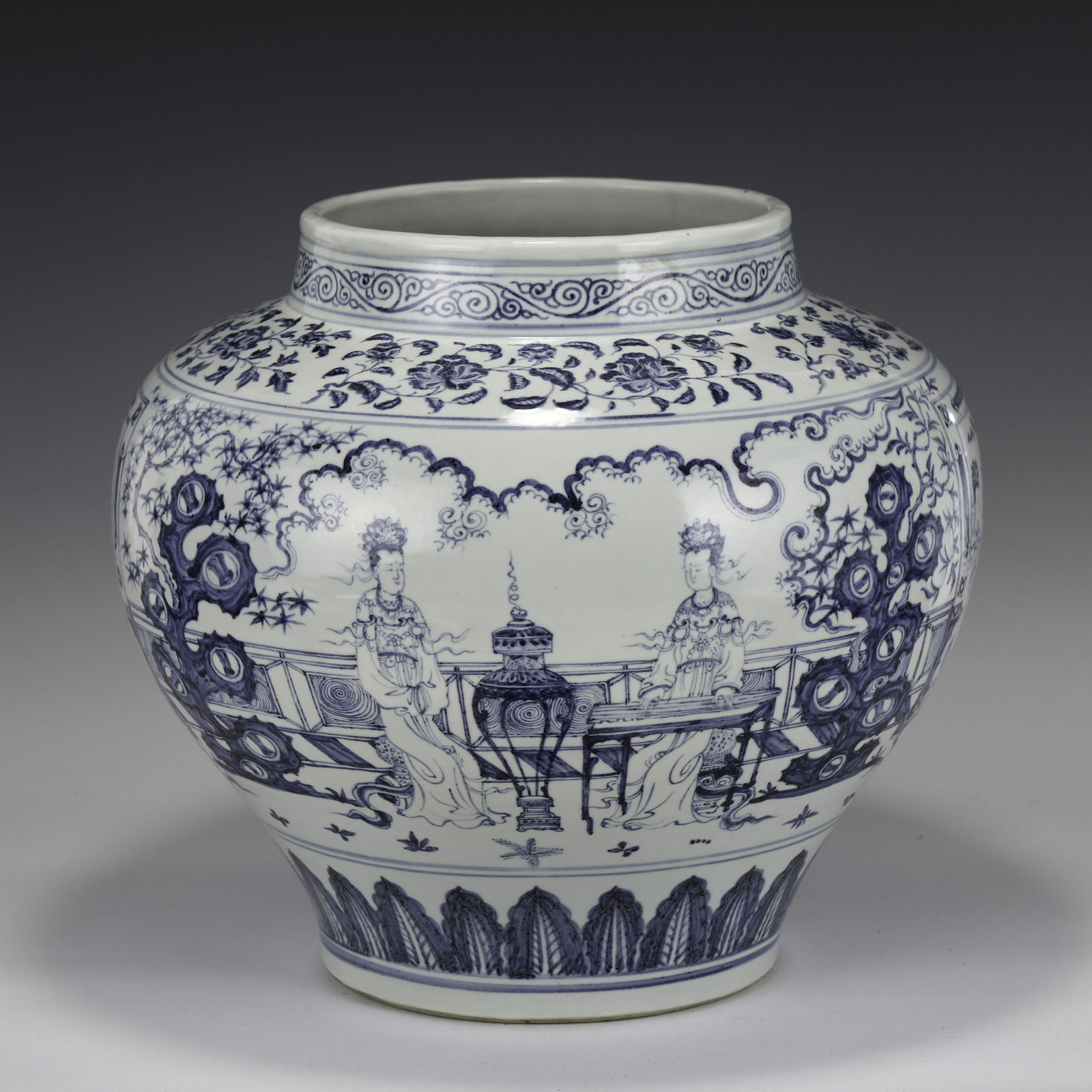 MING BLUE & WHITE FIGURINES JAR (1 of 10)