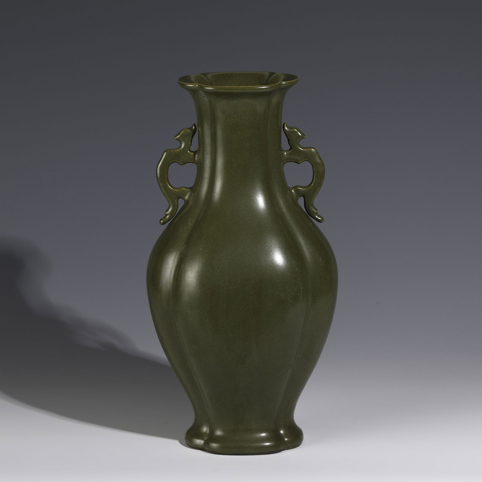 QING QIANLONG TEA DUST GLAZED AMPHORA VASE (1 of 9)