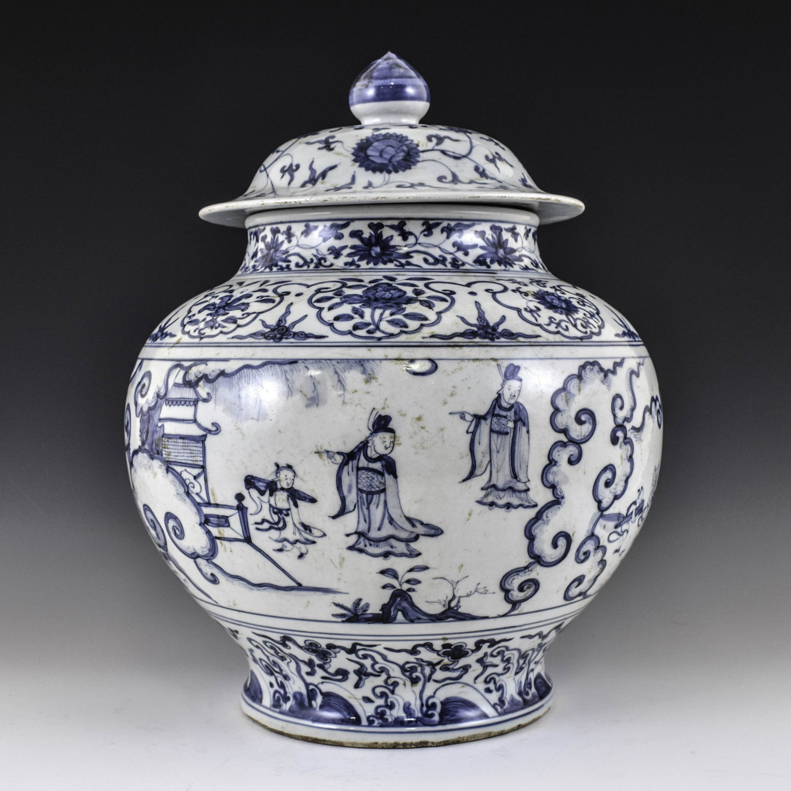 MING BLUE & WHITE GENERAL HELMET JAR: PROVENANCE: Arlin Holmes (April 1951-May 2019) South Atlanta, GA; private collector, realtor, business Entrepreneur.Mr. Holmes graduated from Gadsden State College in 1972. Upon graduation he worked a