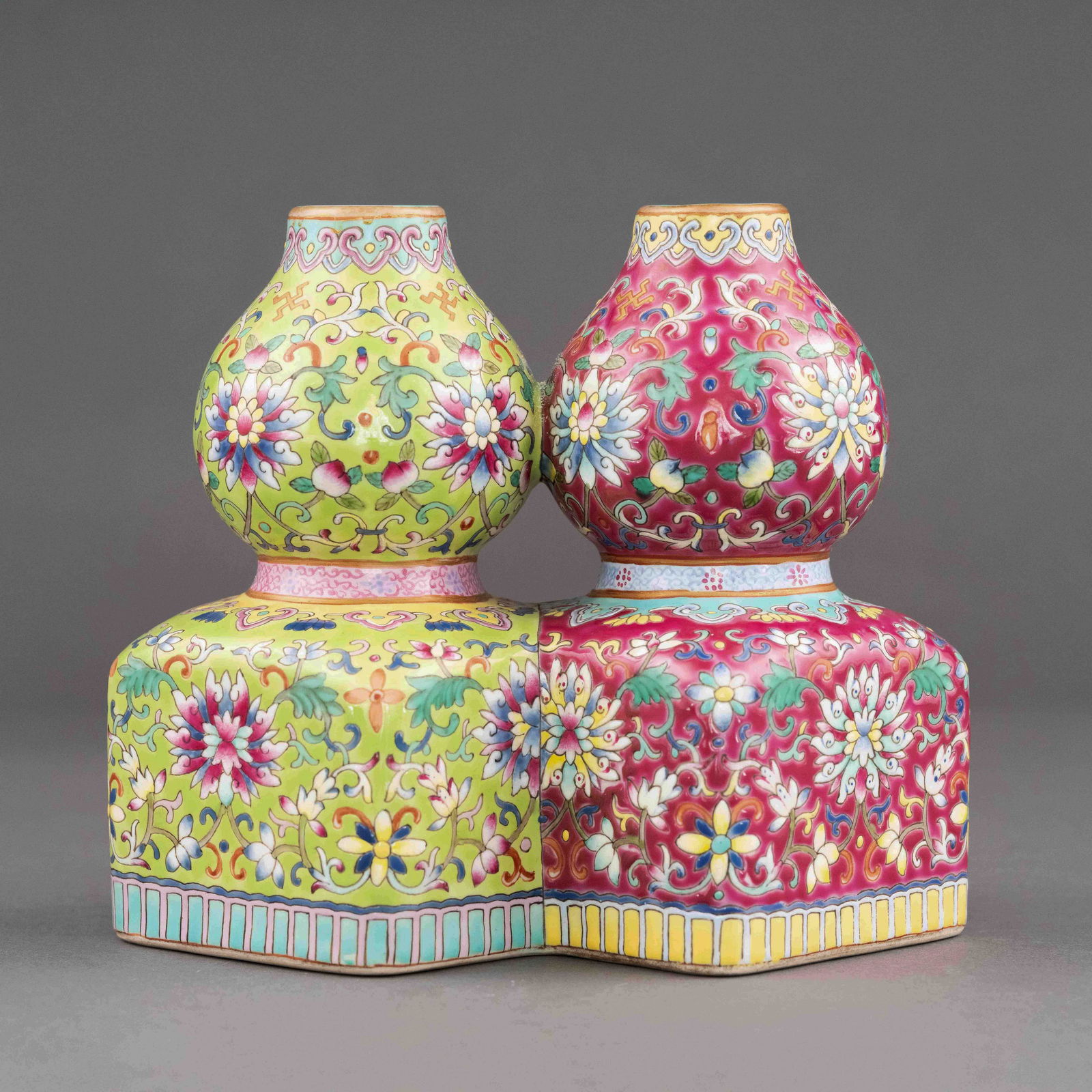 QIANLONG CONJOINED SQUARE DOUBLE GOURD VASE (1 of 11)