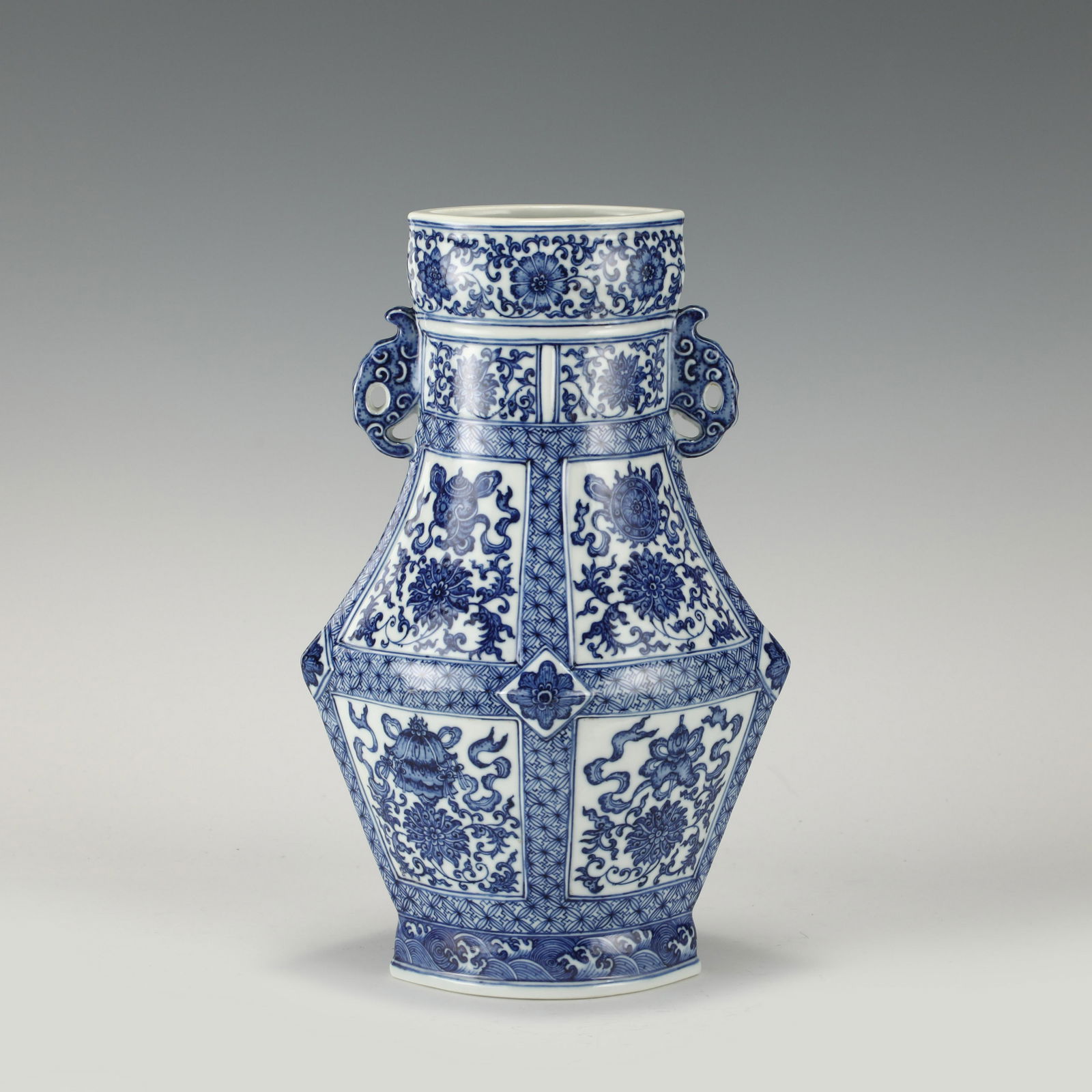 QING QIANLONG BLUE & WHITE AMPHORA VASE (1 of 10)