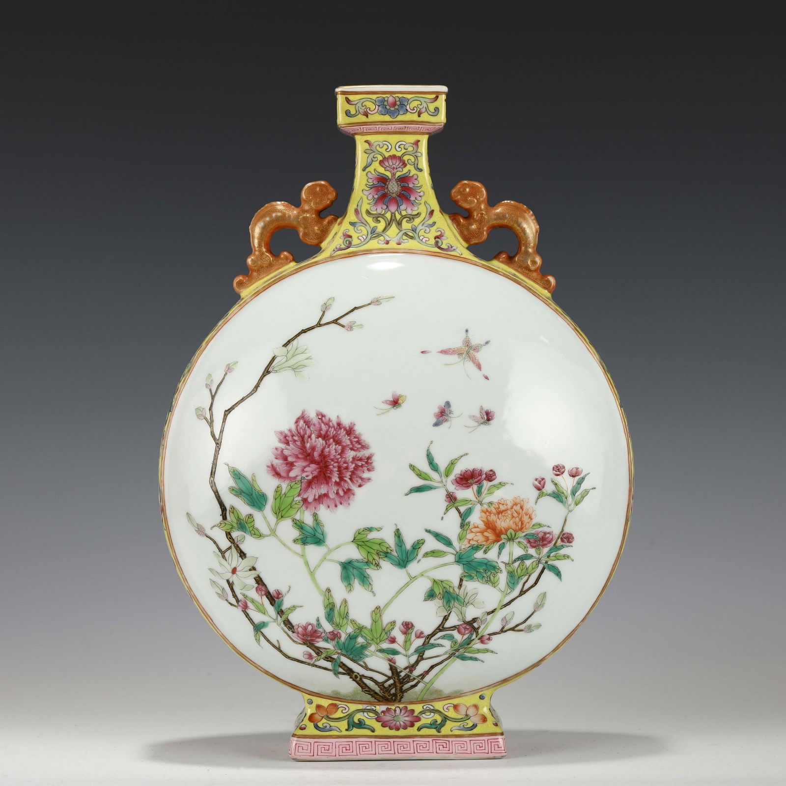 QIANLONG FAMILLE ROSE MOON VASE (1 of 10)