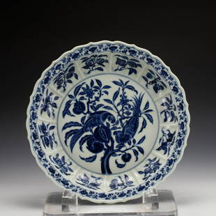 MING XUANDE BLUE & WHITE PARROT CHARGER: Measurements: Width: 44.5 cm, Height: 7 cm PROVENANCE: A private collectors based in Los Angeles, California, Mitchel family, Plausibly acquired in early 1900 from SING FAT CO. Inc., Oriental Emporium