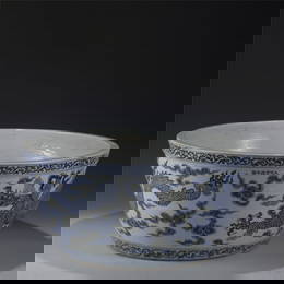MING XUANDE BLUE & WHITE FISH TANK
