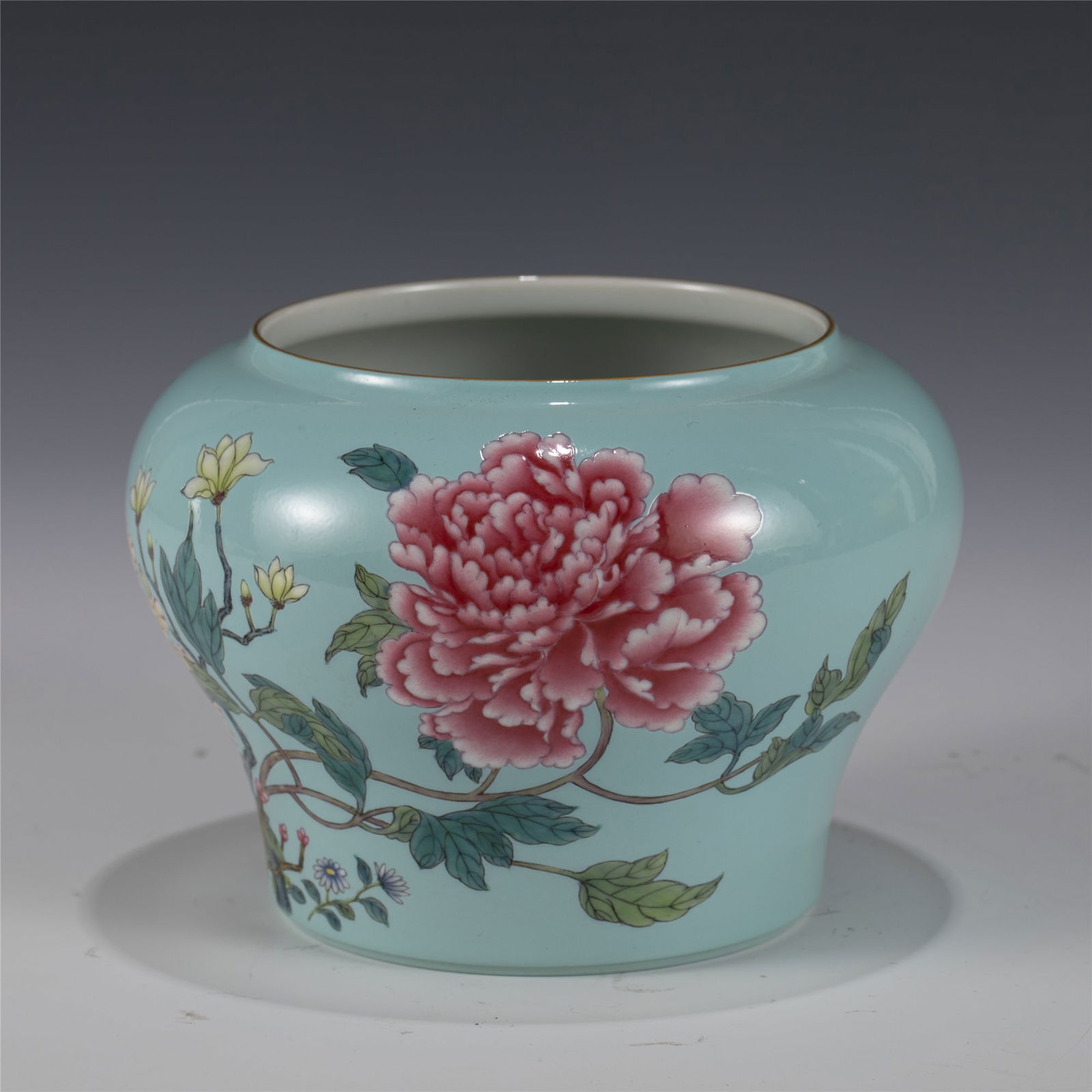 QING YONGZHENG FAMILLE ROSE BRUSH WASH POT (1 of 10)