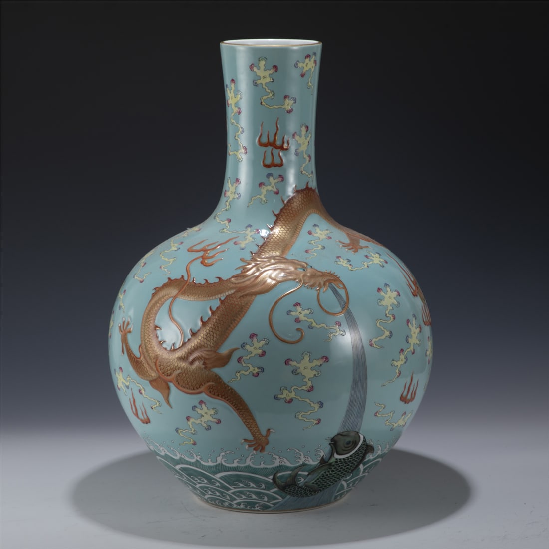 QIANLONG FAMILLE ROSE DRAGON CELESTIAL VASE (1 of 7)