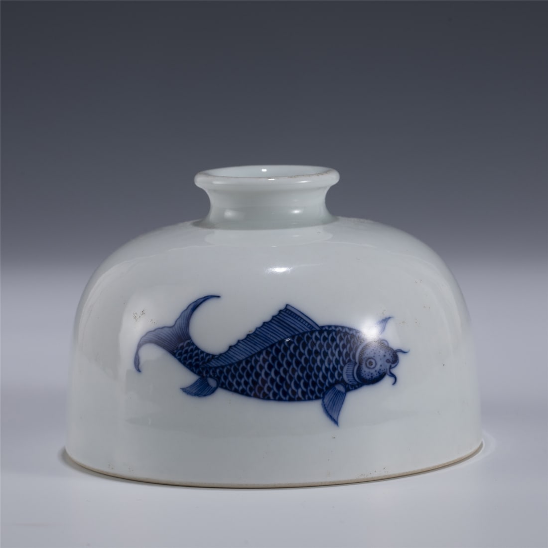 QIANLONG BLUE & WHITE WATER POT (1 of 9)