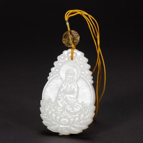 JADE GUANYIN PENDANT