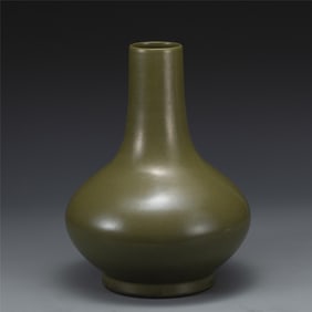 QING QIANLONG TEA DUST GLAZED VASE