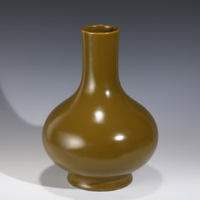 QING GUANGXU TEA DUST GLAZED VASE