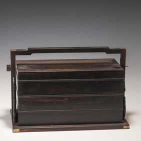 THE EXQUISITE PORTABLE BOX IN CHINESE FURNITURE