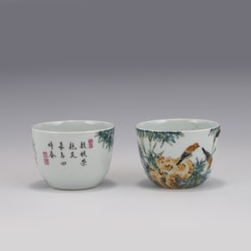 PAIR FAMILLE ROSE BIRDS PORCELAIN CUPS