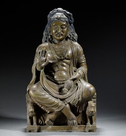 EXQUISITE BRONZE BUDDHIST STATUE WITH DISTINCTIVE POSTURE