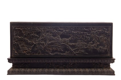 TRADITIONAL CHINESE CARVED WOODEN BOX