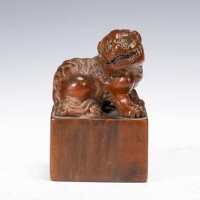 SEAL WITH LION - SHAPED KNOB