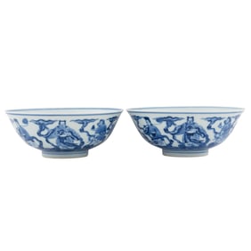PAIR OF BLUE AND WHITE IMMORTALS BOWLS