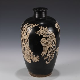 SONG CIZHOU WARE PLUM VASE