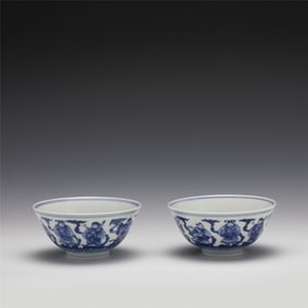 PAIR OF QING YONGZHENG BLUE & WHITE BOWLS