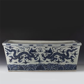 MING XUANDE BLUE & WHITE MANGER POT