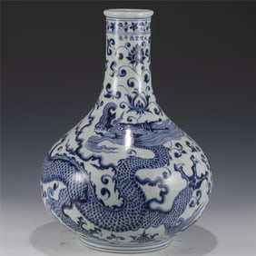 MING XUANDE BLUE & WHITE CELESTIAL VASE