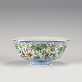 QING QIANLONG FAMILLE ROSE GOURD ABUNDANT BOWL