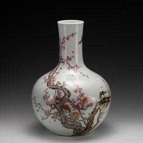 FAMILLE ROSE BIRD & FLOWER CELESTIAL VASE