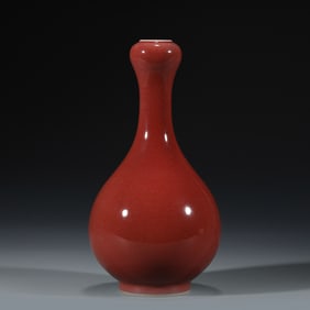 QING DAOGUANG JI RED GARLIC VASE