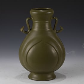QING QIANLONG FAMILLE ROSE LOTUS AMPHORA VASE