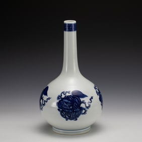 YONGZHENG BLUE & WHITE QILIN VASE