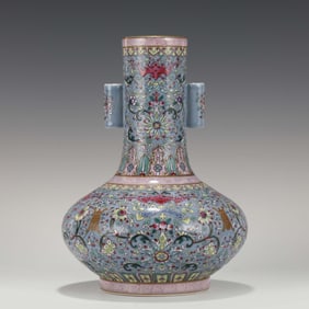 QIANLONG FAMILLE ROSE AMPHORA VASE
