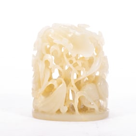 JADE CARVING ORNAMENT