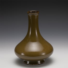 QING QIANLONG TEA DUST GLAZED BOTTLE