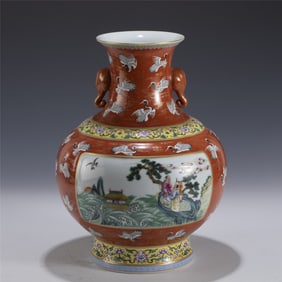 QIANLONG FAMILLE ROSE VASE