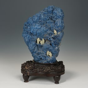 LAPIS LAZULI MOUNTAIN ORNAMENT WITH LANDSCAPE AND FIGURES