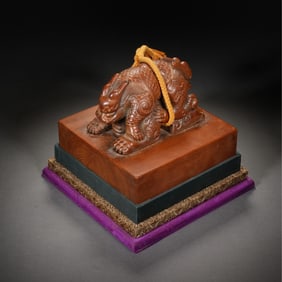 WOOD - CARVED SEAL WITH MYTHICAL BEAST KNOB