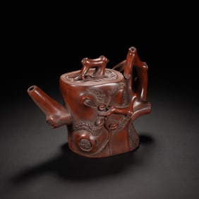YIXING CLAY TEAPOT IN TREE STUMP SHAPE WITH NATURAL - STYLE CARVINGS