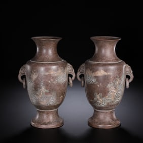 A PAIR OF ZISHA DOUBLE - HANDLED VASES WITH LANDSCAPE ENGRAVINGS