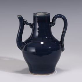 BLUE MONOCHROME GLAZED PORCELAIN EWER