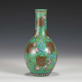 HONG BAONIAN FAMILLE ROSE PEKING GLASS BOTTLE