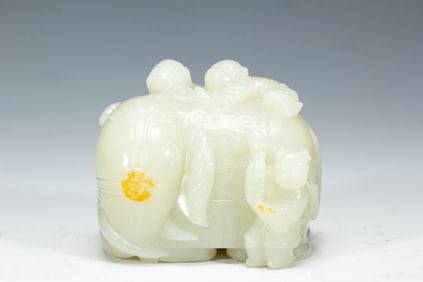 WHITE JADE CARVING OF ELEPHANT WITH CHILDREN