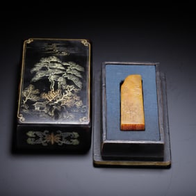 SOAPSTONE SEAL WITH LACQUER BOX