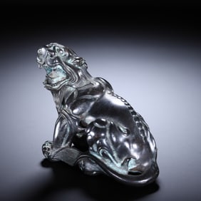 BRONZE AUSPICIOUS BEAST SCULPTURE