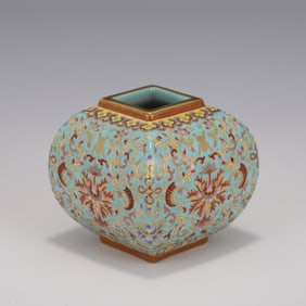 FAMILLE ROSE PORCELAIN SQUARE JAR